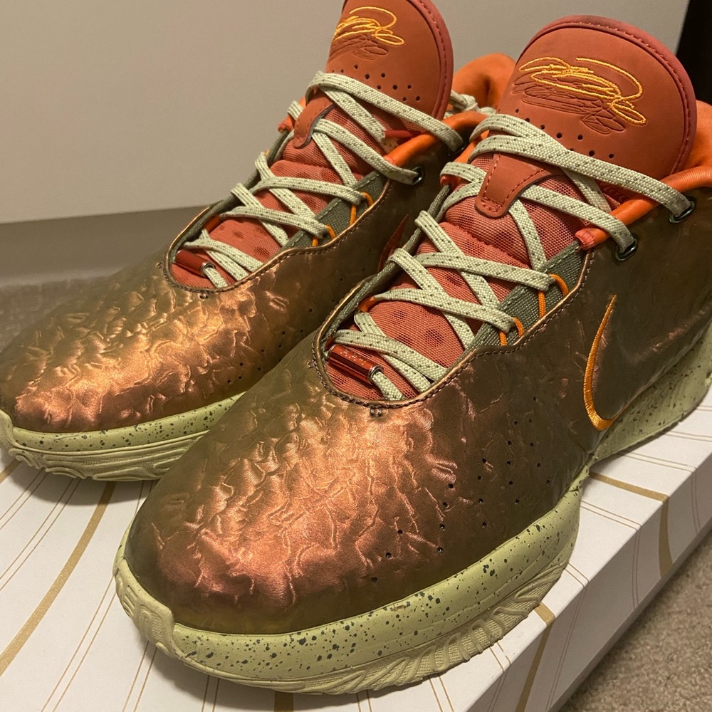 Nike LeBron XXI “Queen Conch” sz 10.5